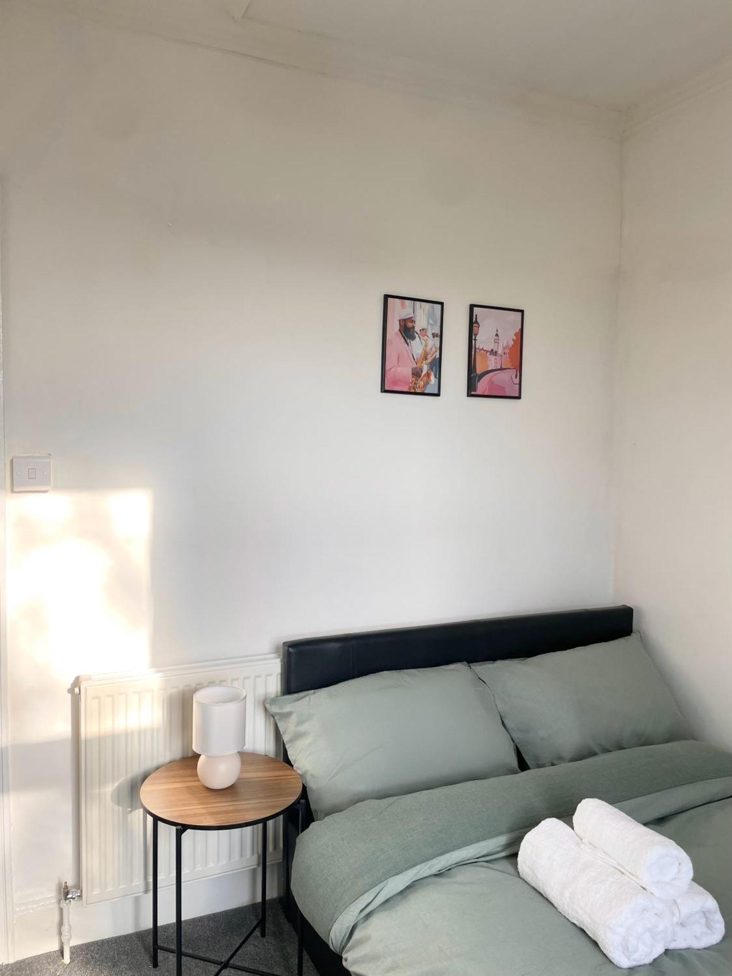 Cosy Double Rooms A Stones Throw From Wembley Stadium ロンドン エクステリア 写真