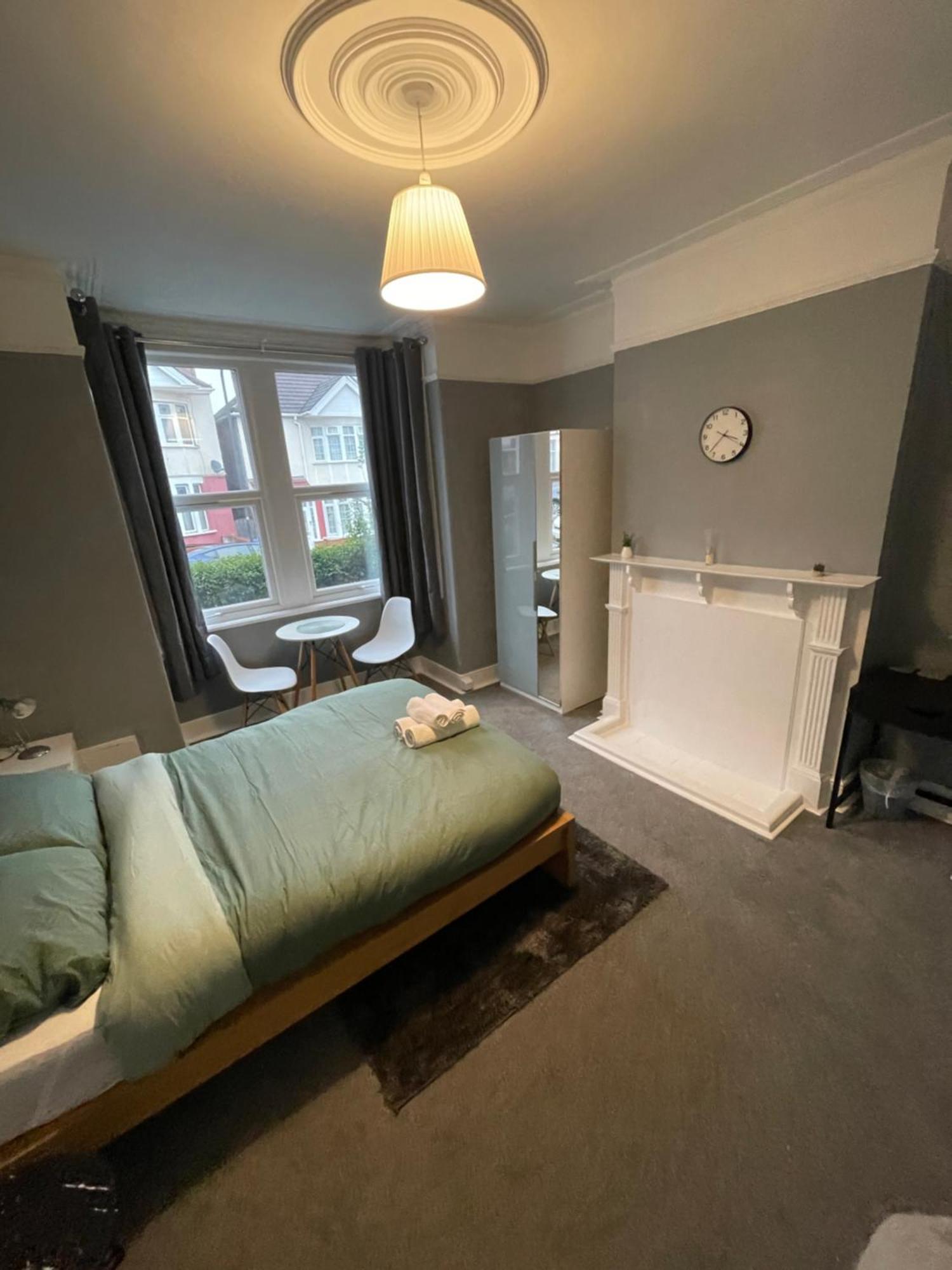 Cosy Double Rooms A Stones Throw From Wembley Stadium ロンドン エクステリア 写真